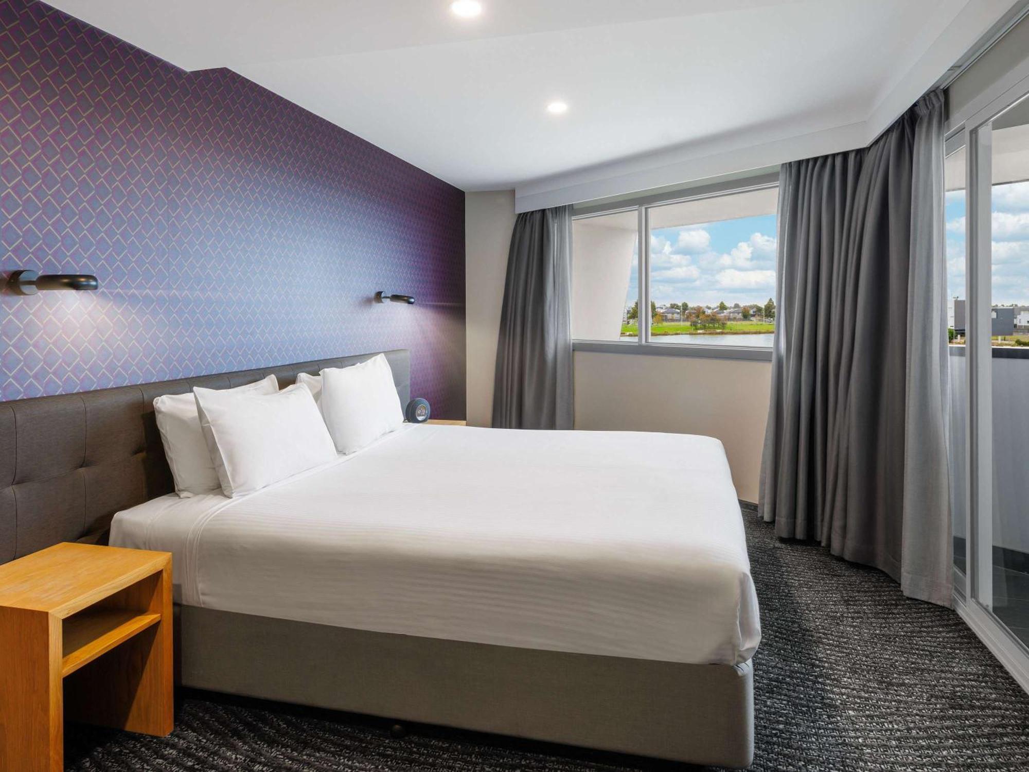 Mercure Melbourne Керолайн-Спрінгз Екстер'єр фото